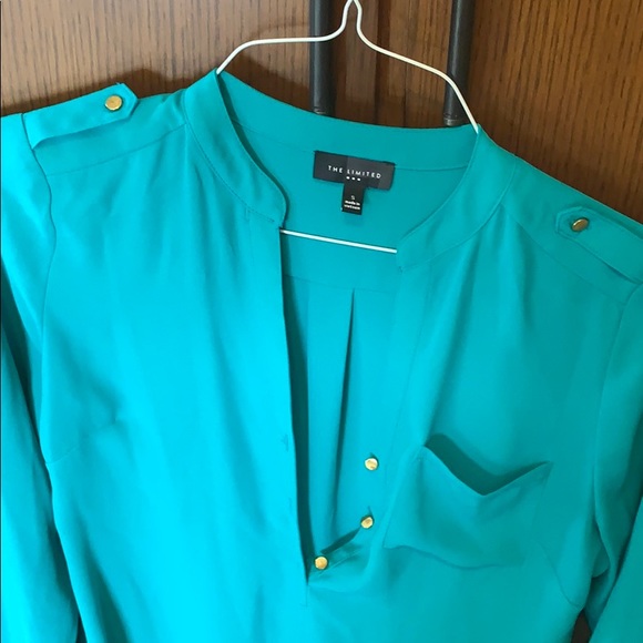 The Limited lightweight, long sleeve w/gold button - Picture 2 of 4